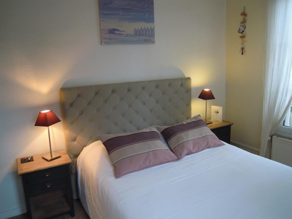 Hotel Des Falaises Villers-sur-Mer Zimmer foto